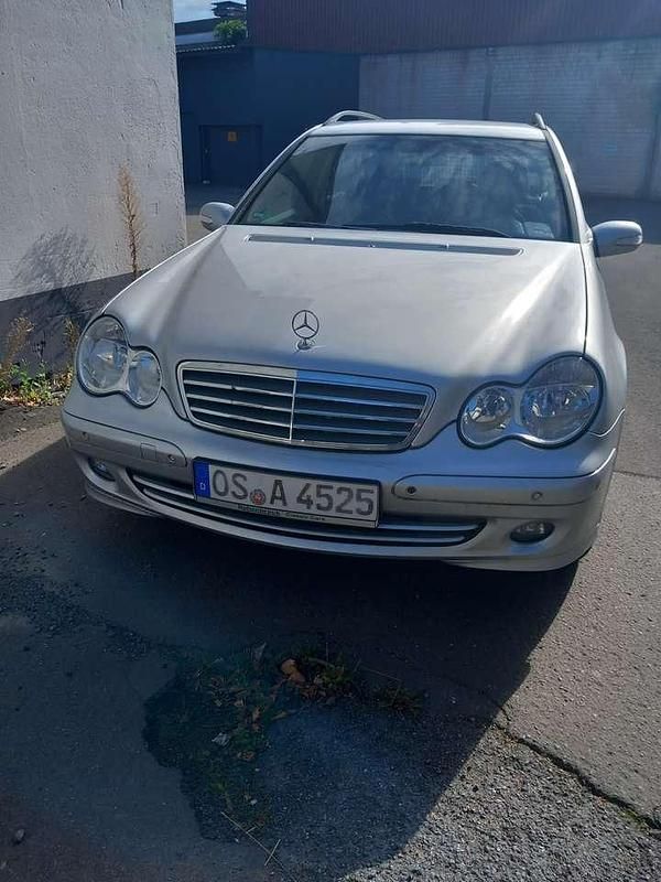 Gebraucht Mercedes C200 Classic 122 PS (89 kW) 2005 Silber Kombi