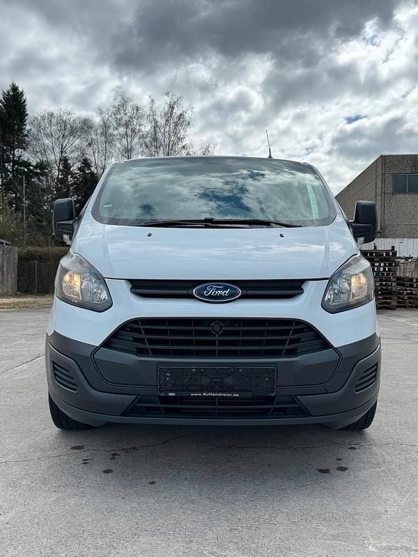 Gebraucht Ford Transit Custom 101 PS (74 kW) 2016 Weiß Van / Kleinbus