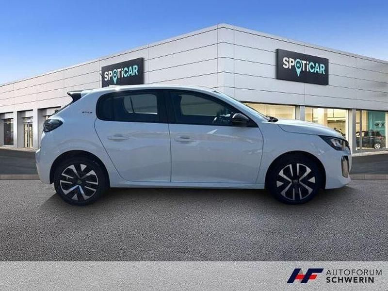 Gebraucht Peugeot 208 Style 101 PS (74 kW) 2025 Silber Kleinwagen
