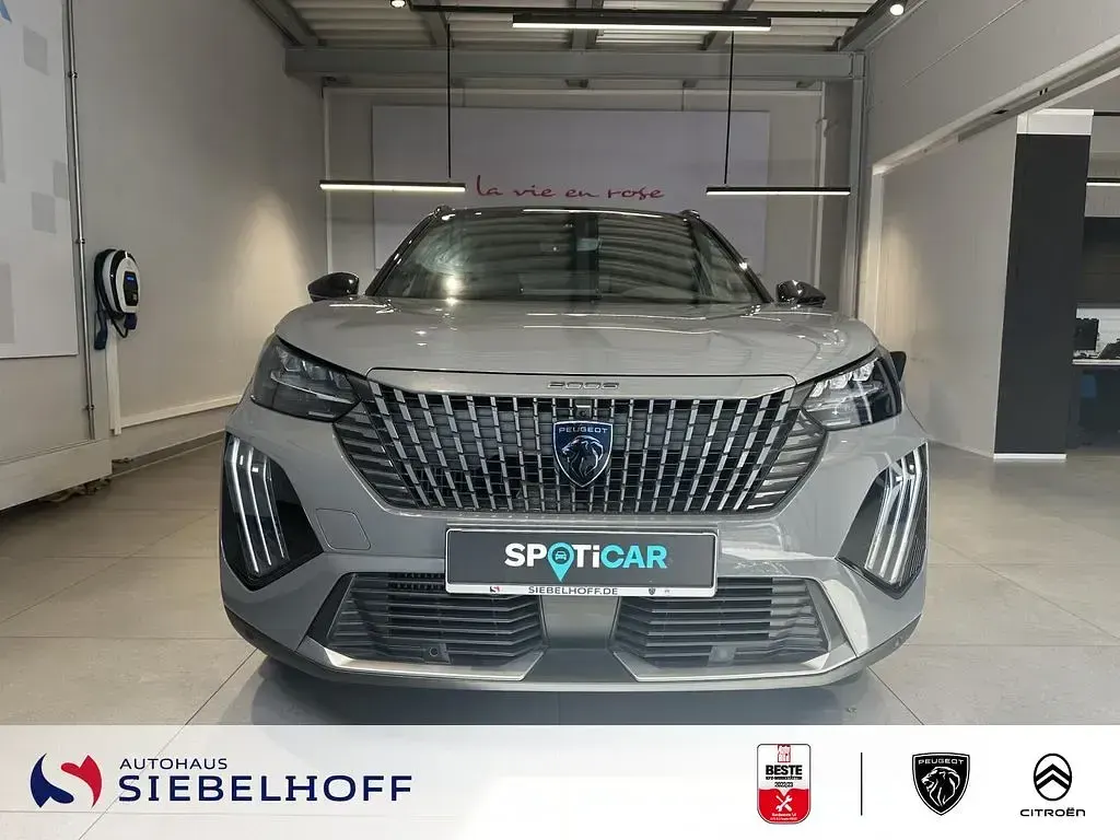 Gebraucht Peugeot 2008 GT 131 PS (96 kW) 2024 Grau SUV