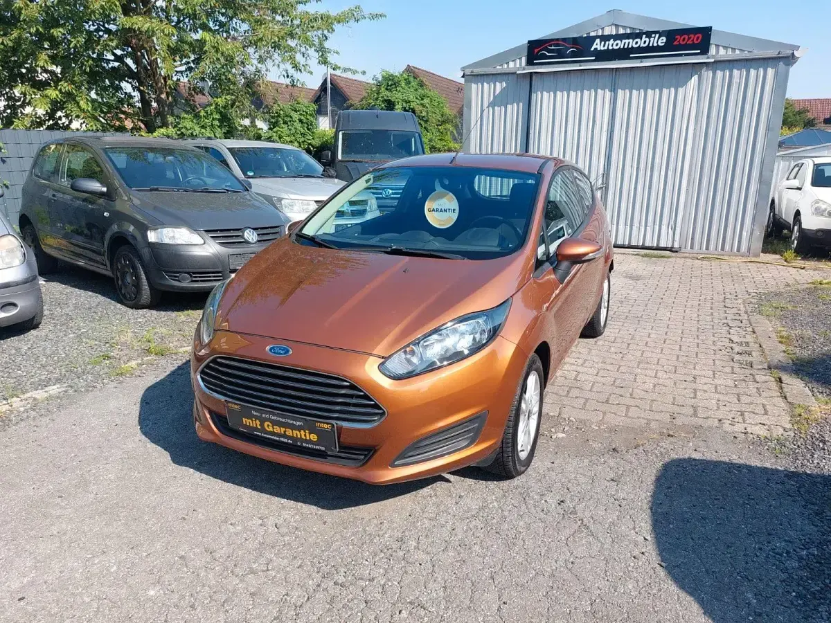 Gebraucht Ford Fiesta 105 PS (77 kW) 2013 Braun Kleinwagen