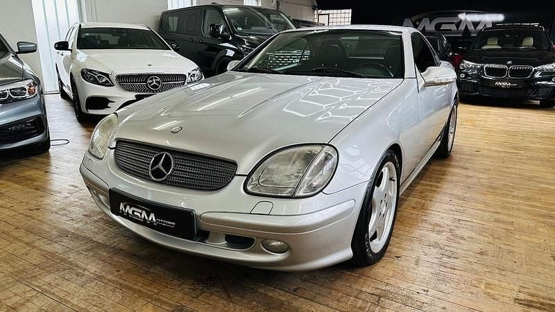 Silber Gebraucht 2000 Mercedes SLK320 Cabrio | 7.499 € (Fairer Preis) - Bild 1/4