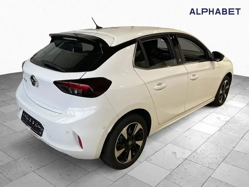 Usata Opel Corsa-e Elegance 100 kW (136 CV) 2023 Bianco Utilitaria