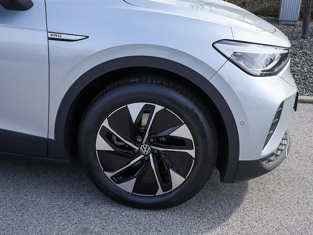 Gebraucht VW ID.4 Pro Performance 150 kW (204 PS) 2023 Scale silver metallic SUV