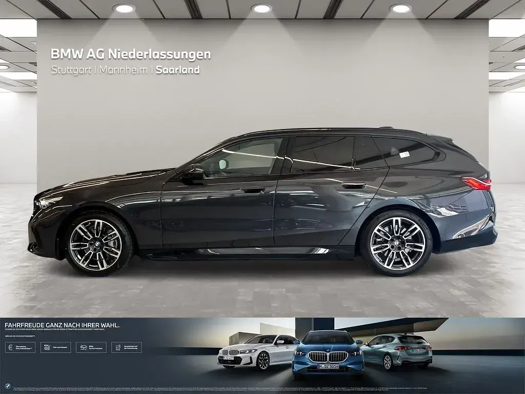 Gebraucht BMW i5 M Sport 250 kW (340 PS) 2025 Grau Kombi