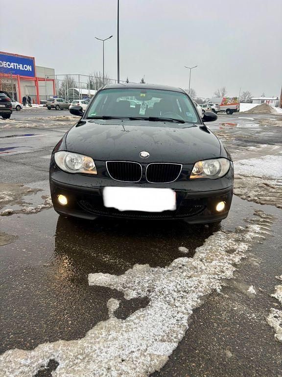 Gebraucht BMW 118 122 PS (89 kW) 2006 Schwarz Kleinwagen