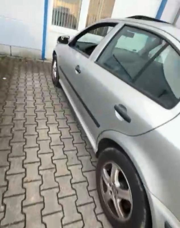 Gebraucht Skoda Octavia 136 PS (100 kW) 2000 Silber Limousine