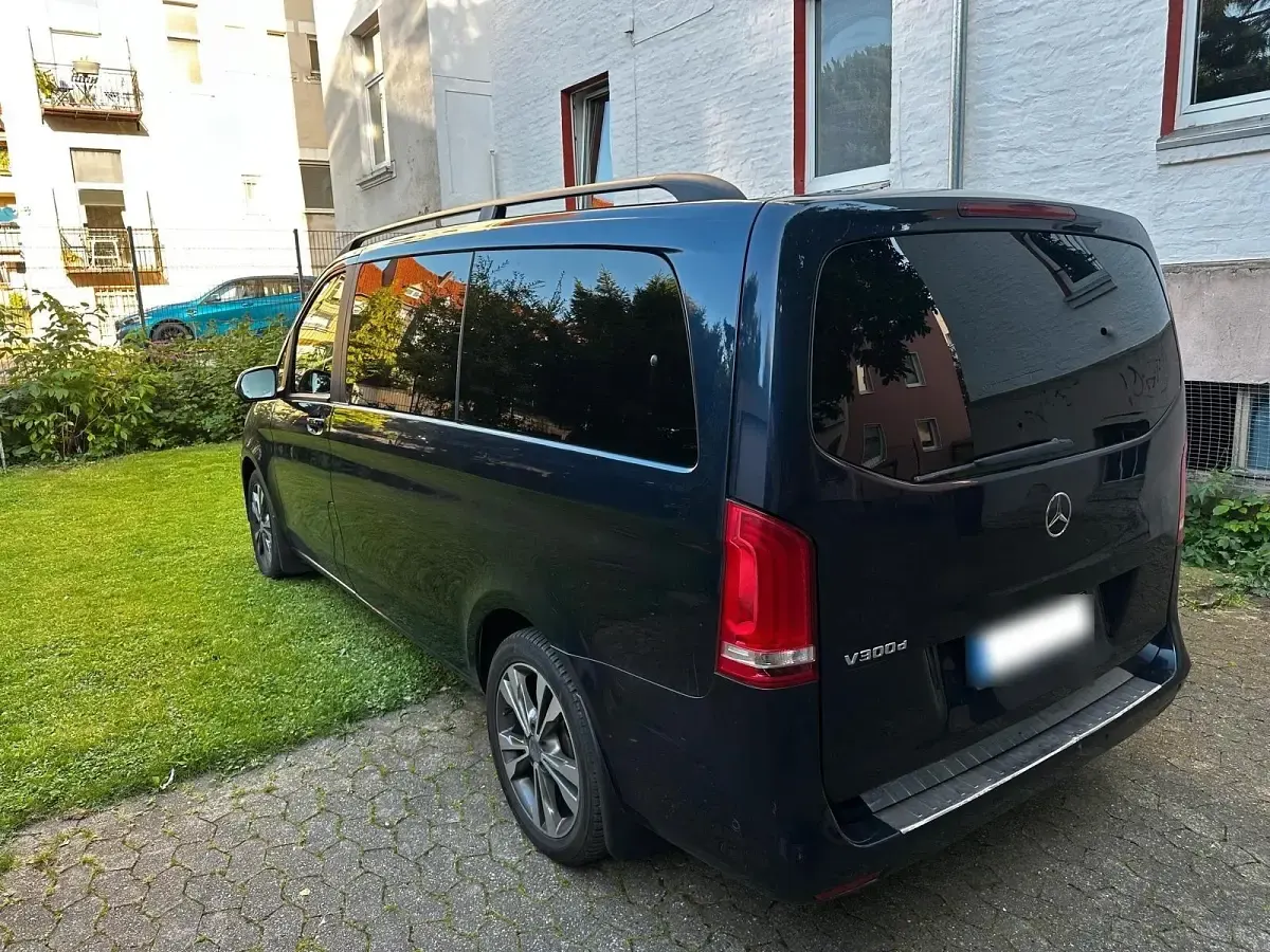 Gebraucht Mercedes V250 190 PS (139 kW) 2015 Blau Van / Kleinbus