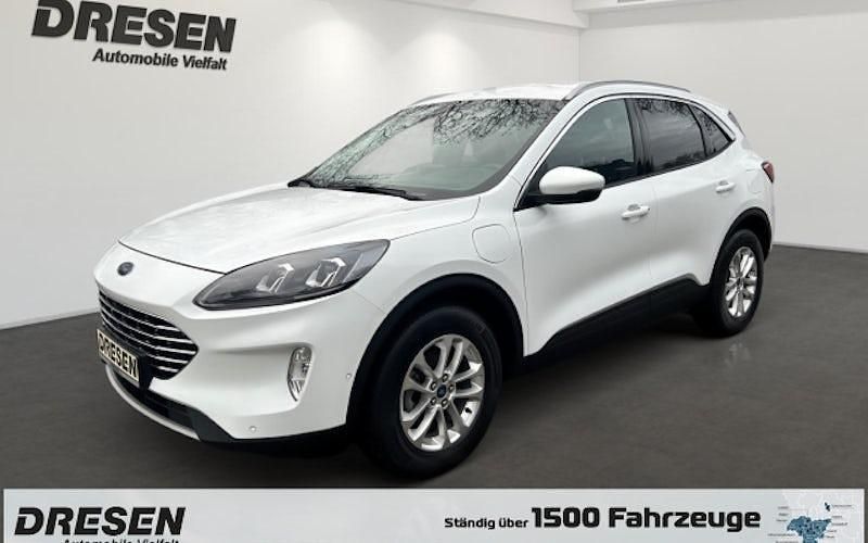 Gebraucht Ford Kuga Titanium 243 PS (178 kW) 2022 Weiß SUV