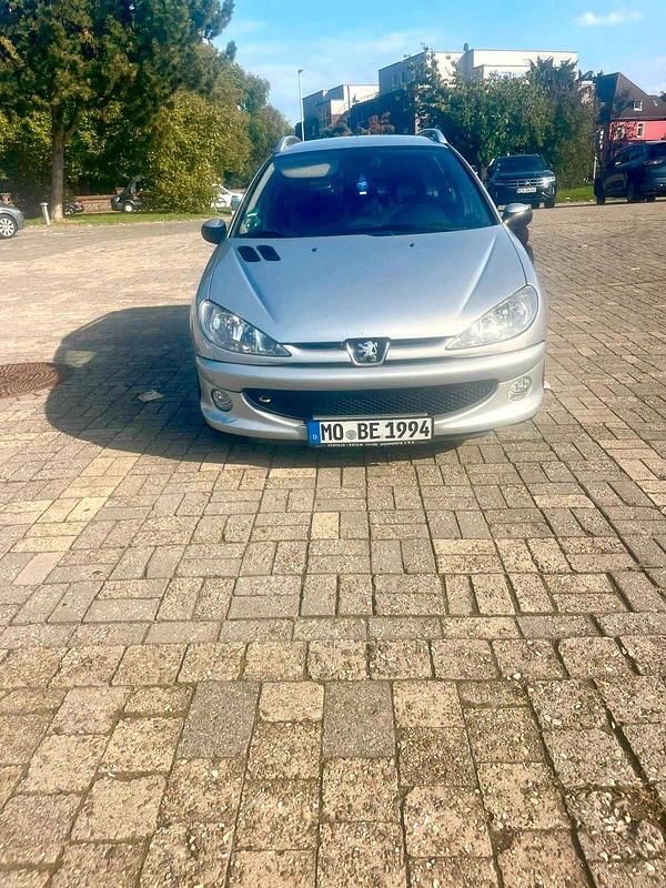 Silber Gebraucht 2005 Peugeot 206 Kombi | 550 € (Guter Preis) - Bild 1/4