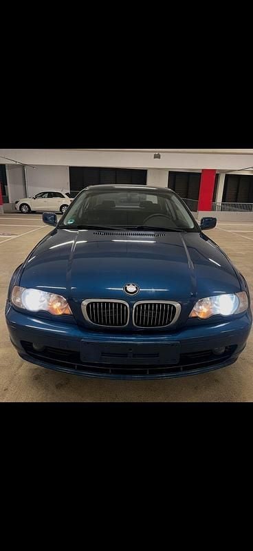 Gebraucht BMW 323 170 PS (125 kW) 2000 Blau Coupé