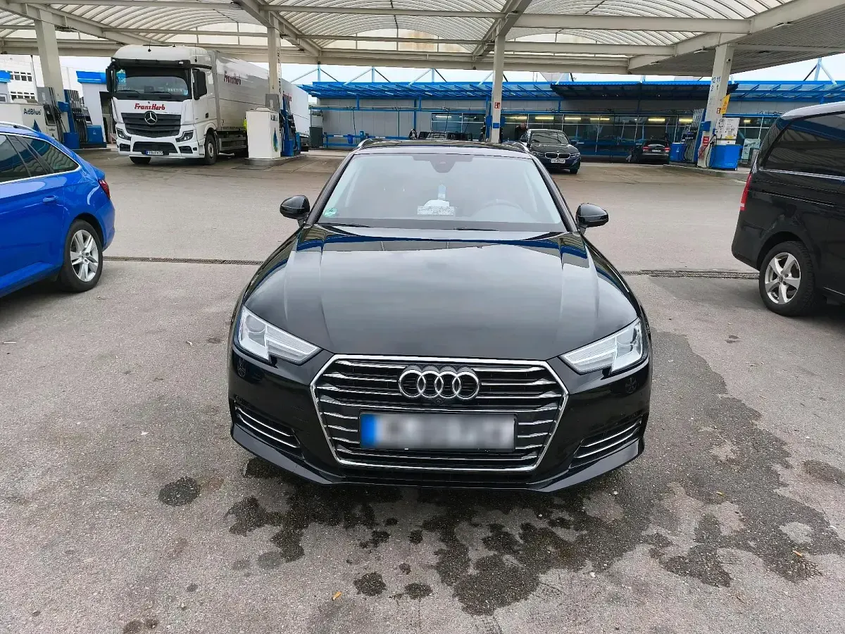 Gebraucht Audi A4 Design 190 PS (139 kW) 2017 Schwarz Kombi