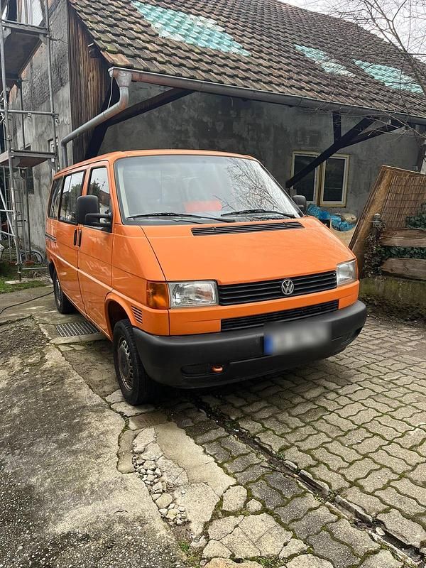 Gebraucht VW T4 83 PS (61 kW) 1999 Orange Van