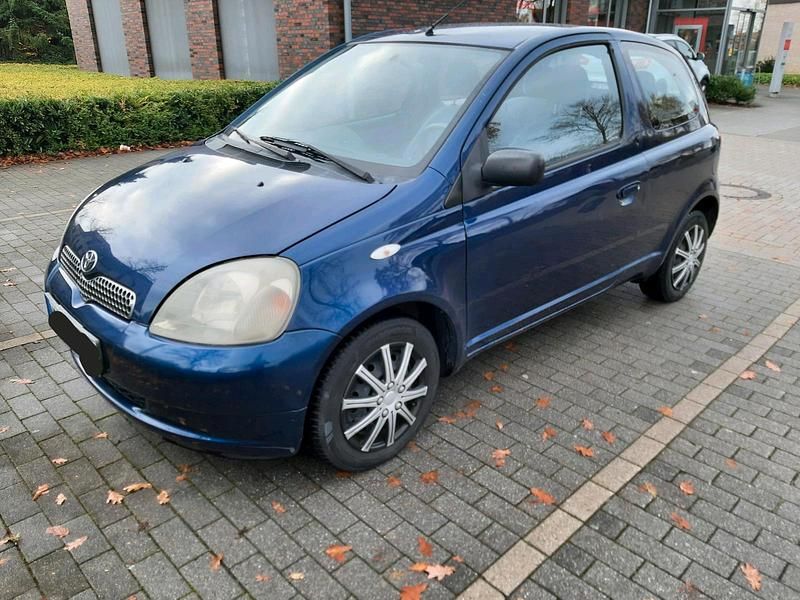 Gebraucht Toyota Yaris 86 PS (63 kW) 2000 Braun Kleinwagen