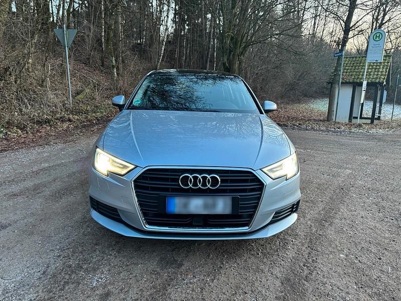 Gebraucht Audi A3 110 PS (80 kW) 2017 Silber Kleinwagen