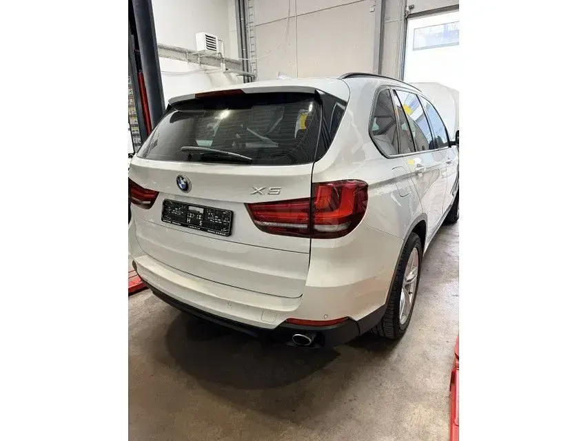 Gebraucht BMW X5 258 PS (189 kW) 2014 Weiß SUV