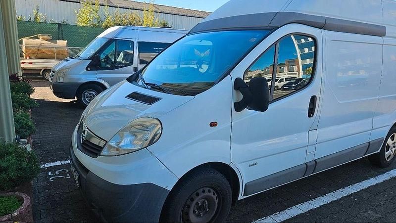 Weiß Gebraucht 2013 Opel Vivaro Van | 5.200 € (Fairer Preis) - Bild 1/4