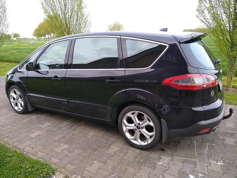 Gebraucht Ford S-MAX S 200 PS (147 kW) 2012 Schwarz Van / Kleinbus