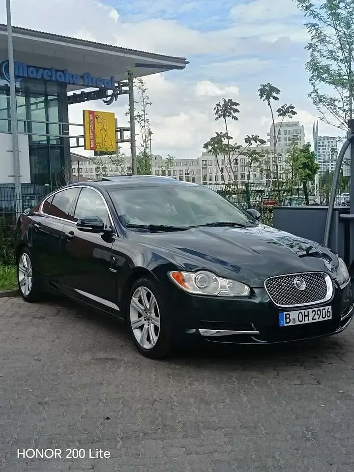 Gebraucht Jaguar XF Premium Luxury 241 PS (177 kW) 2011 Limousine