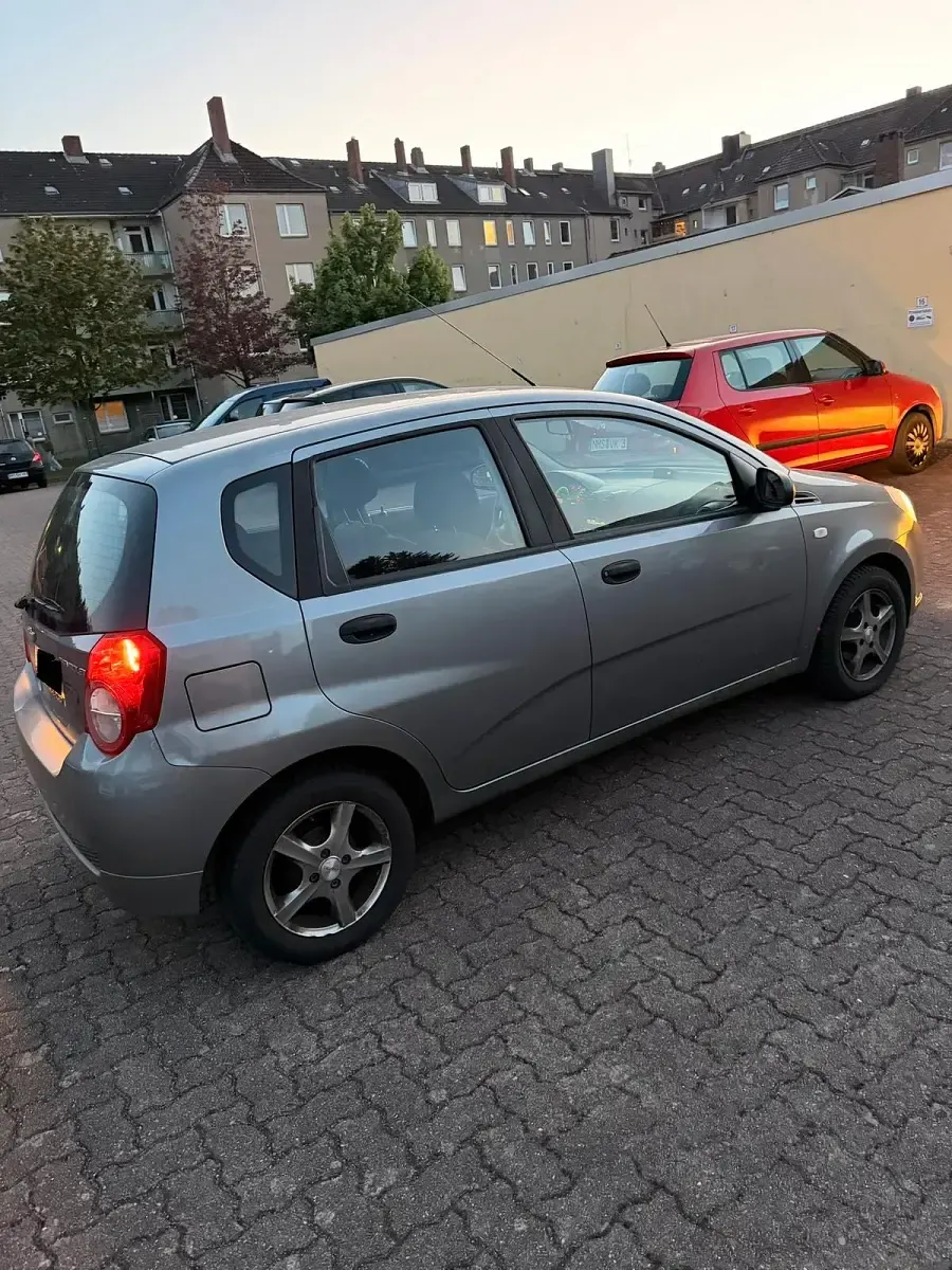 Brugt Chevrolet Aveo 85 HK (62 kW) 2009 Grå Hatchback