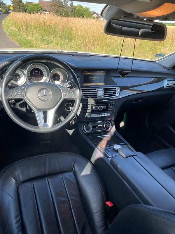 Gebraucht Mercedes CLS350 265 PS (194 kW) 2012 Weiß Coupé