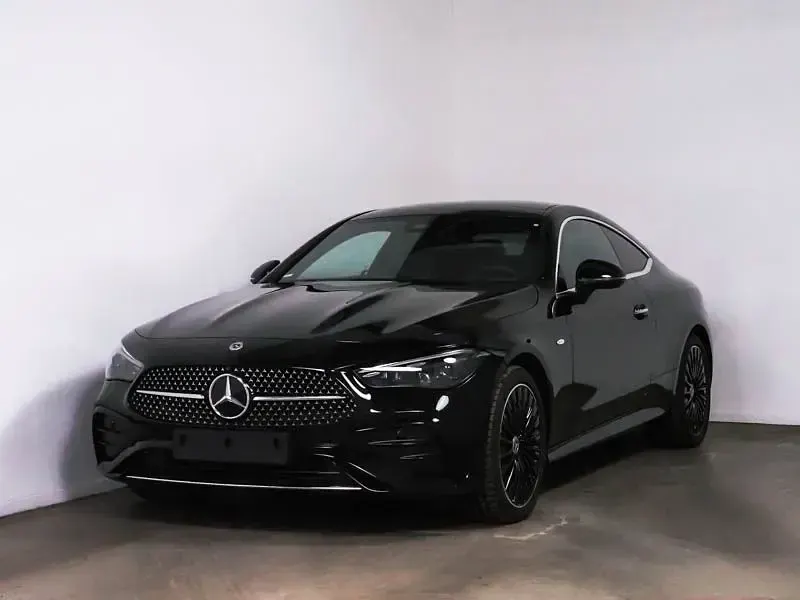 Gebraucht Mercedes CLE300 AMG 313 PS (230 kW) 2025 Schwarz Coupé