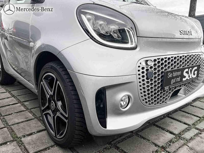 Gebraucht Smart ForTwo Coupé Pulse 60 kW (82 PS) 2020 Bodypanels in cool silver (metal Kleinwagen