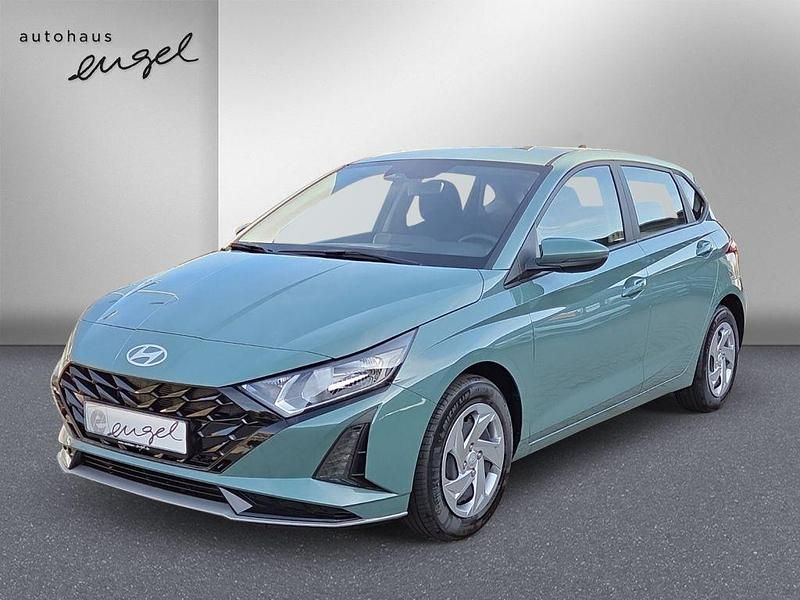 Grün Neu 2025 Hyundai i20 Select Limousine | 19.750 € (Fairer Preis) - Bild 1/4