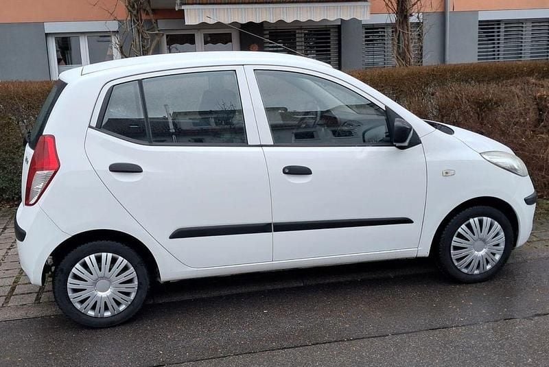 Gebraucht Hyundai i10 67 PS (49 kW) 2008 Weiß Kleinwagen