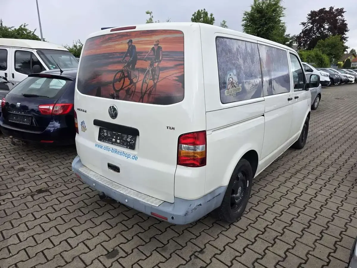 Gebraucht VW Multivan Startline 131 PS (96 kW) 2009 Grauweiß r9002 Van / Kleinbus