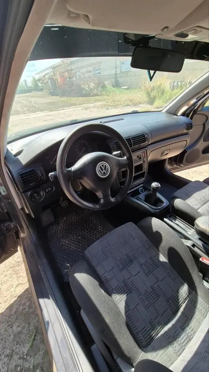 Gebraucht VW Passat 110 PS (80 kW) 1997 Schwarz Limousine