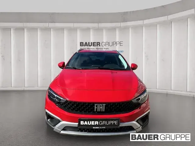 Gebraucht Fiat Tipo Cross 101 PS (74 kW) 2022 Rot Kombi