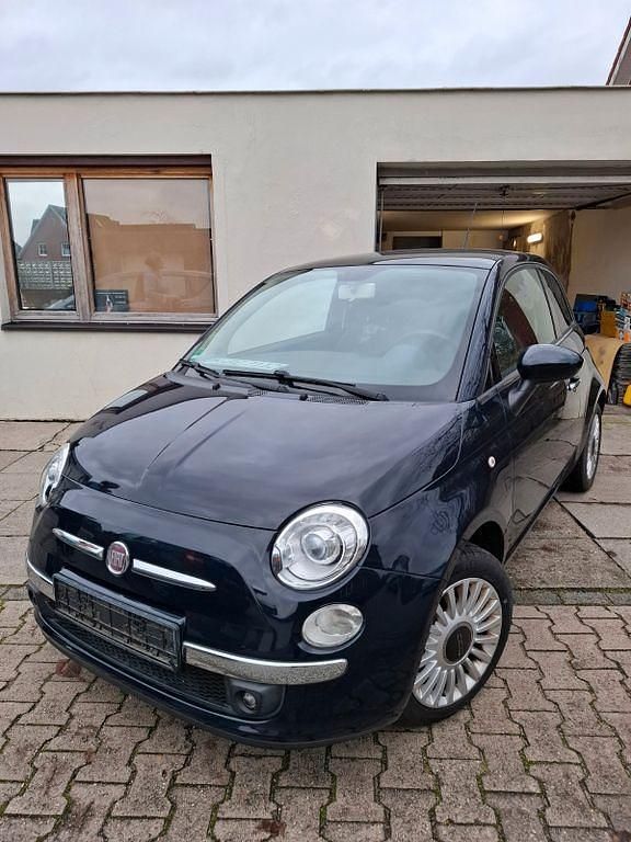 Blau Gebraucht 2011 Fiat 500 Lounge Limousine | 6.950 € (Fairer Preis) - Bild 1/4