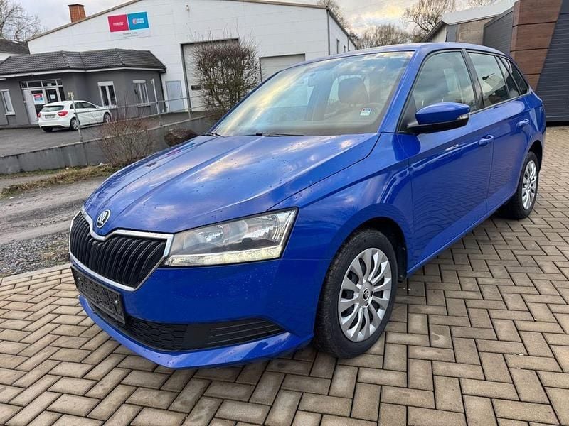 Blau Gebraucht 2020 Skoda Fabia Limousine | 5.850 € (Superpreis) - Bild 1/4