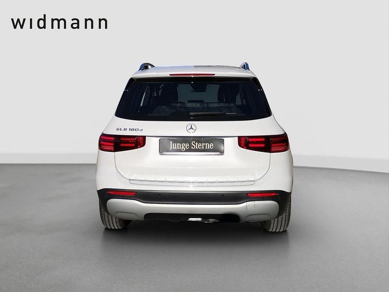Gebraucht Mercedes GLB180 116 PS (85 kW) 2024 Digitalweiss SUV