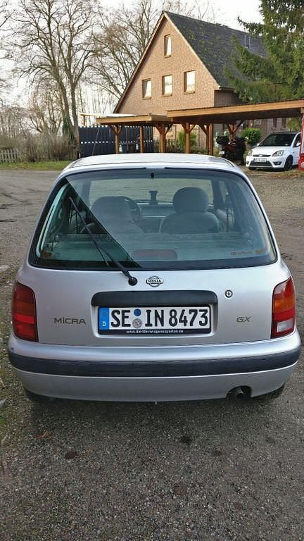 Gebraucht Nissan Micra 54 PS (39 kW) 1997 Silber Kleinwagen