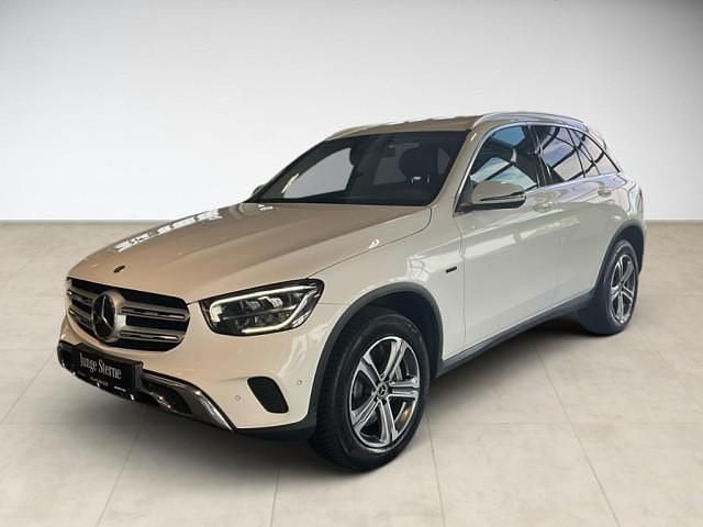 Weiß Gebraucht 2021 Mercedes GLC300 SUV | 28.280 € (Superpreis) - Bild 1/4
