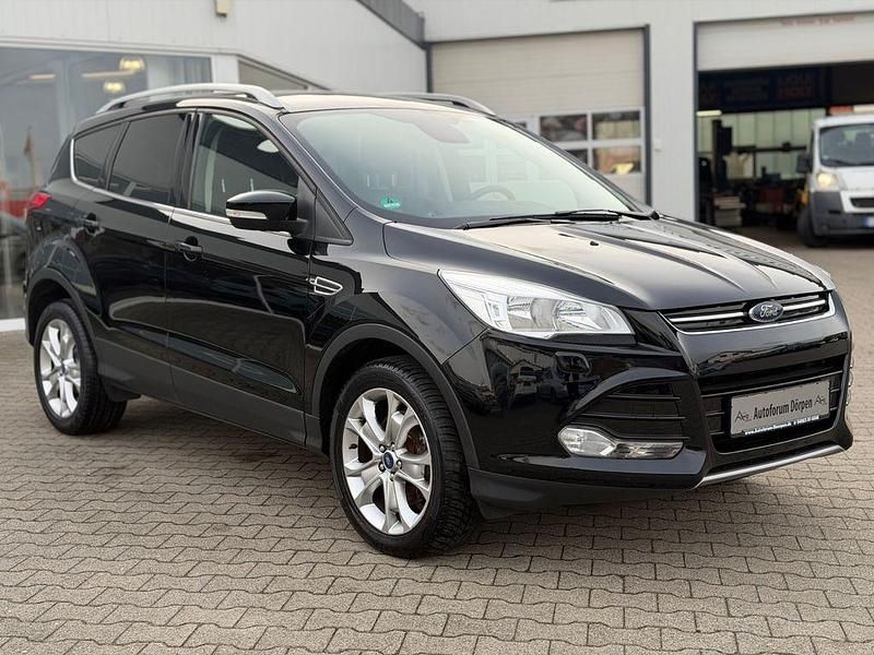 Gebraucht Ford Kuga Titanium 150 PS (110 kW) 2016 Schwarz SUV
