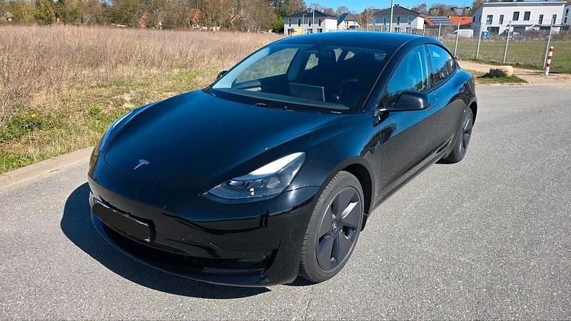 Gebraucht Tesla Model 3 RWD 225 kW (306 PS) 2022 Schwarz Limousine