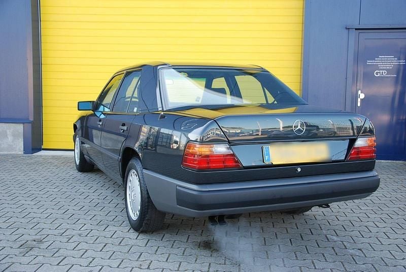 Gebraucht Mercedes E260 1989 Limousine