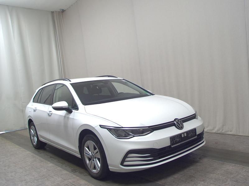 Gebraucht VW Golf VIII Pro 131 PS (96 kW) 2022 Weiss Kombi