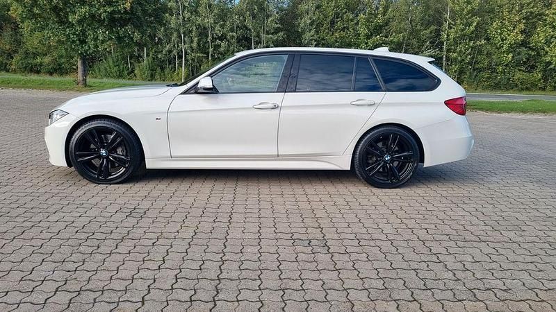 Weiß Gebraucht 2015 BMW 335 M Sport Kombi | 20.990 € (Etwas zu teuer) - Bild 1/4