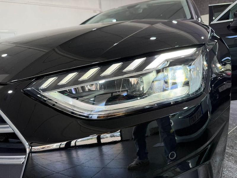 Gebraucht Audi A4 Advanced 190 PS (139 kW) 2020 Schwarz Kombi