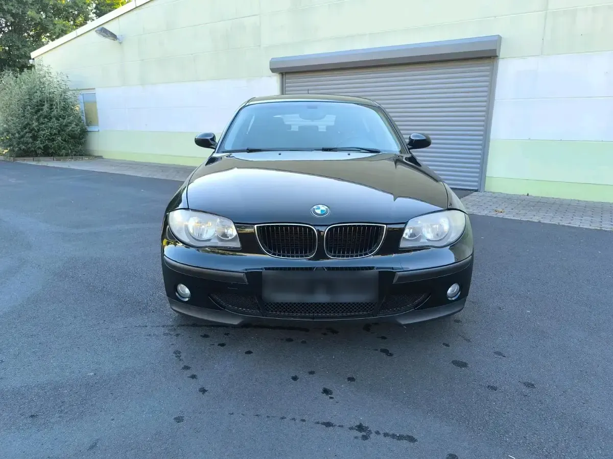 Gebraucht BMW 118 129 PS (94 kW) 2005 Schwarz Kleinwagen