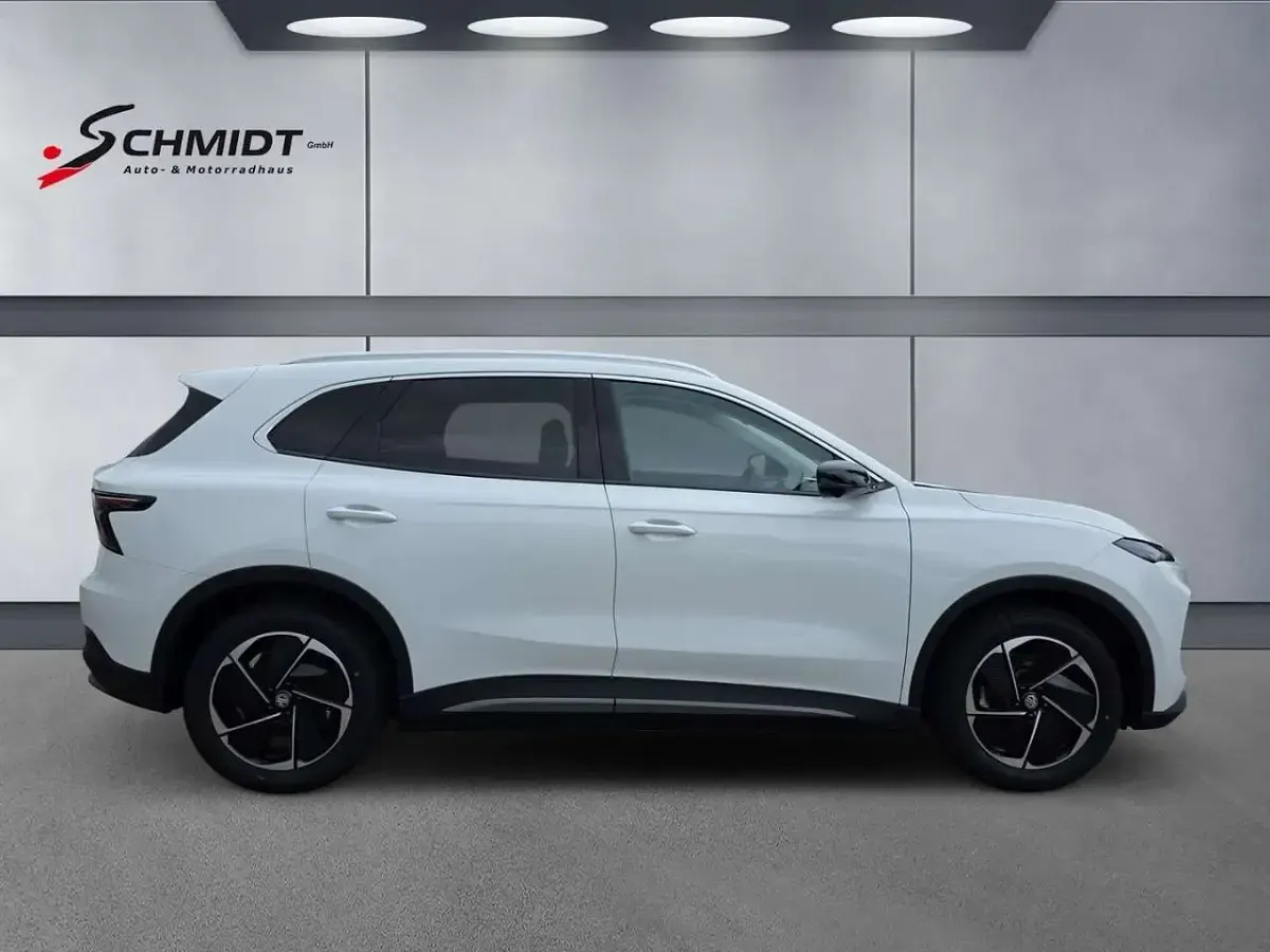 Neu MG MGS5 EV 169 kW (231 PS) 2026 Arctic white SUV