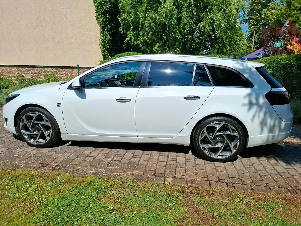Gebraucht Opel Insignia OPC 170 PS (125 kW) 2015 Weiß Kombi