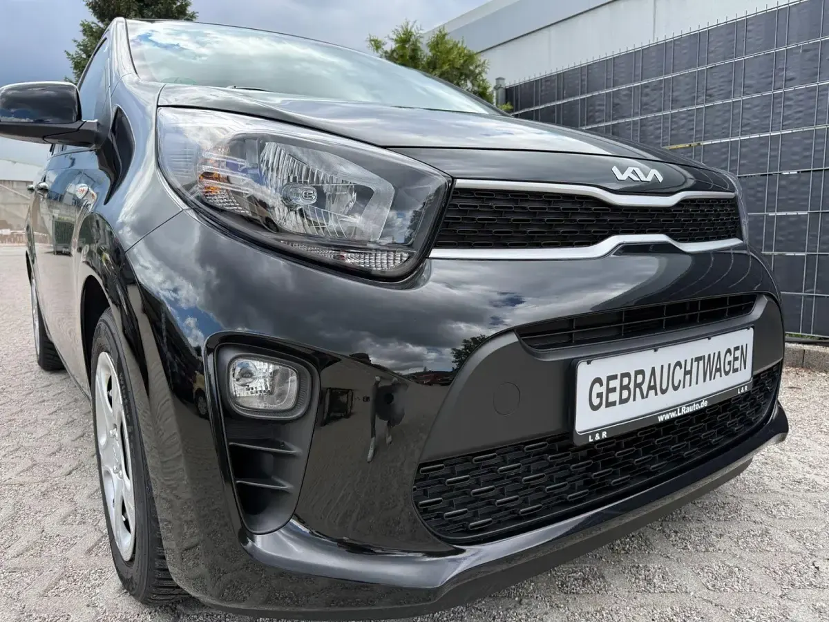 Gebraucht Kia Picanto Edition 7 67 PS (49 kW) 2023 Schwarz Kleinwagen