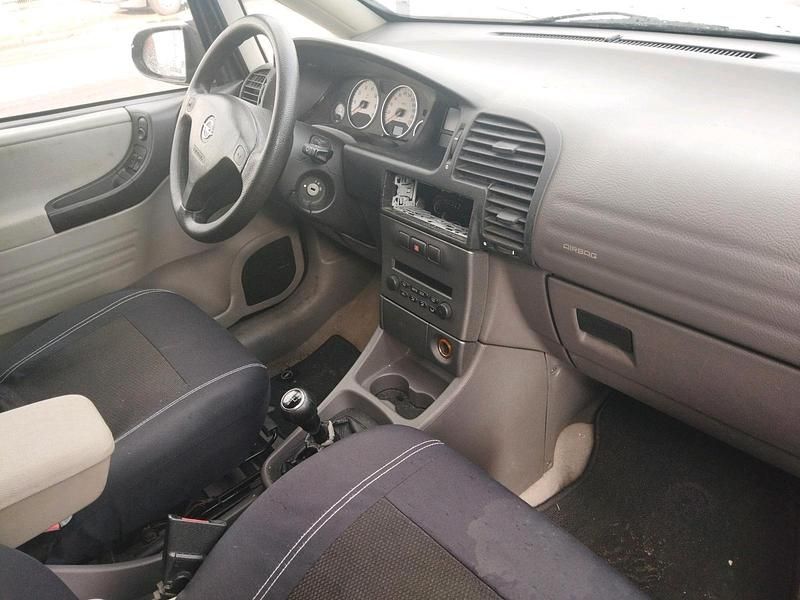 Gebraucht Opel Zafira 125 PS (91 kW) 2004 Blau Van / Kleinbus