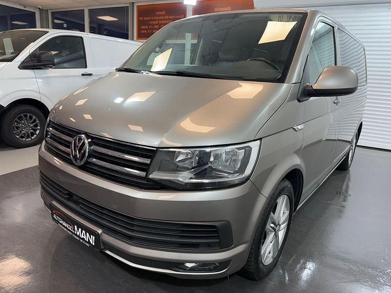 Gebraucht VW Multivan 150 PS (110 kW) 2019 Beige Van
