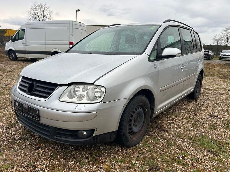Gebraucht VW Touran Trendline 140 PS (102 kW) 2005 Silber Van / Kleinbus